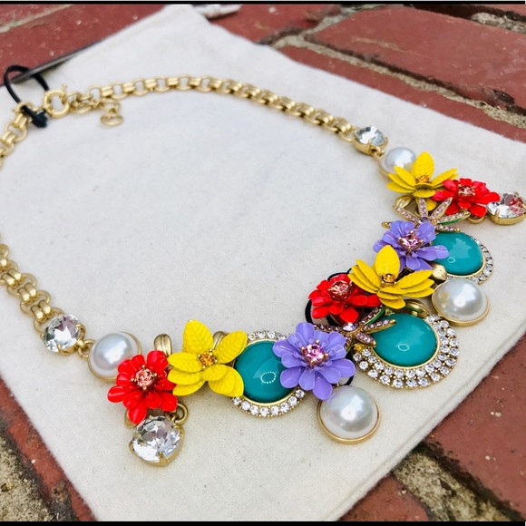 J. Crew Tropical Bloom Statement Necklace NWT - Picture 2 of 7